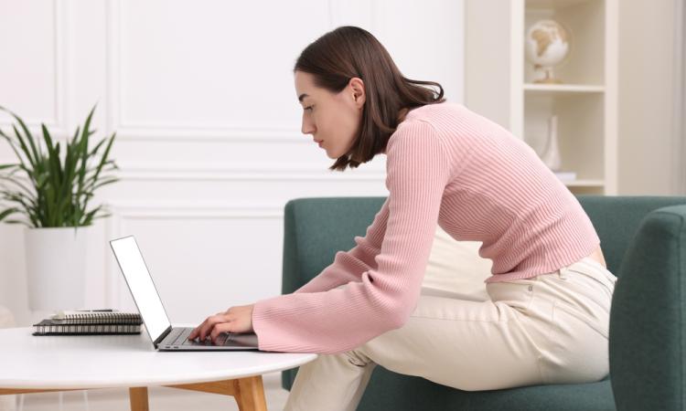 Descubre si tu forma de sentarte está afectando tu digestión y tu espalda